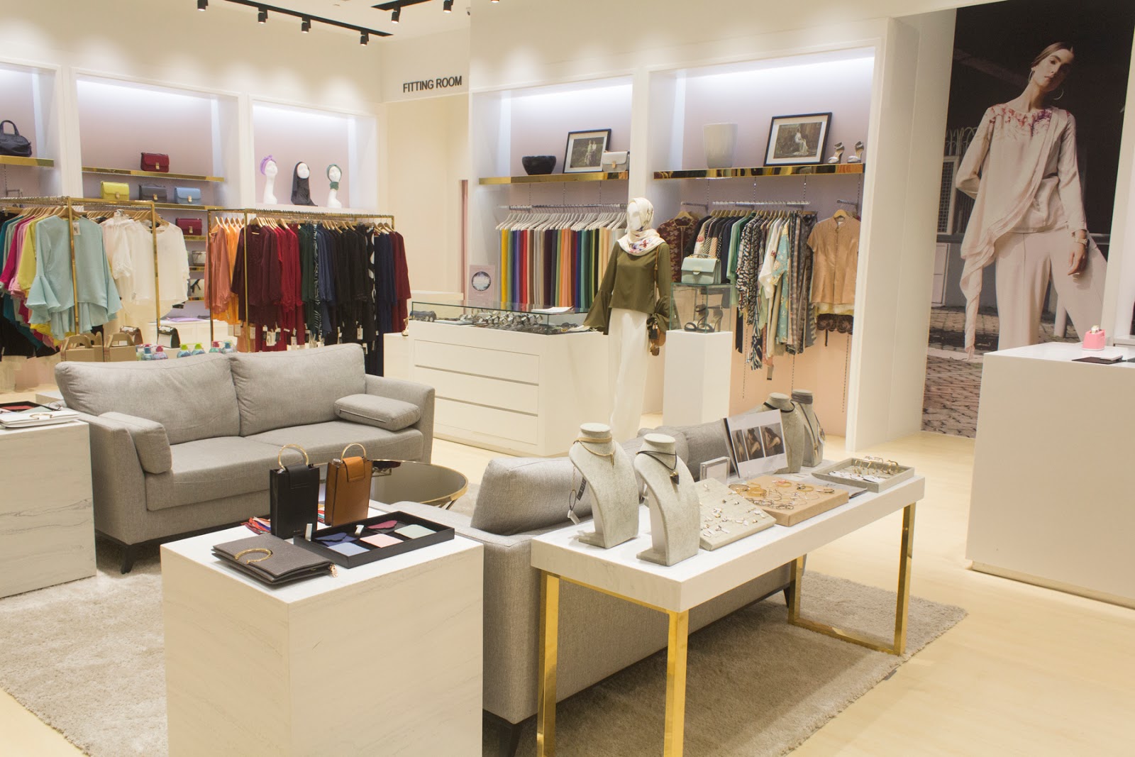 New Fashion Valet Outlet at Pavilion KL